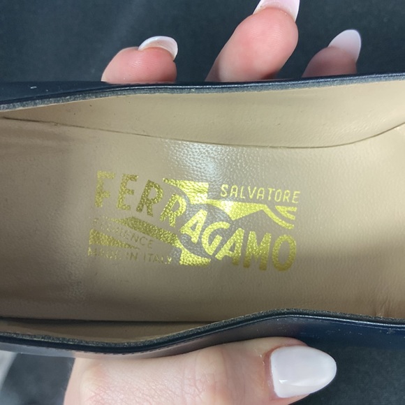 Salvatore Ferragamo Navy Leather Heel (1353) - Picture 7 of 8